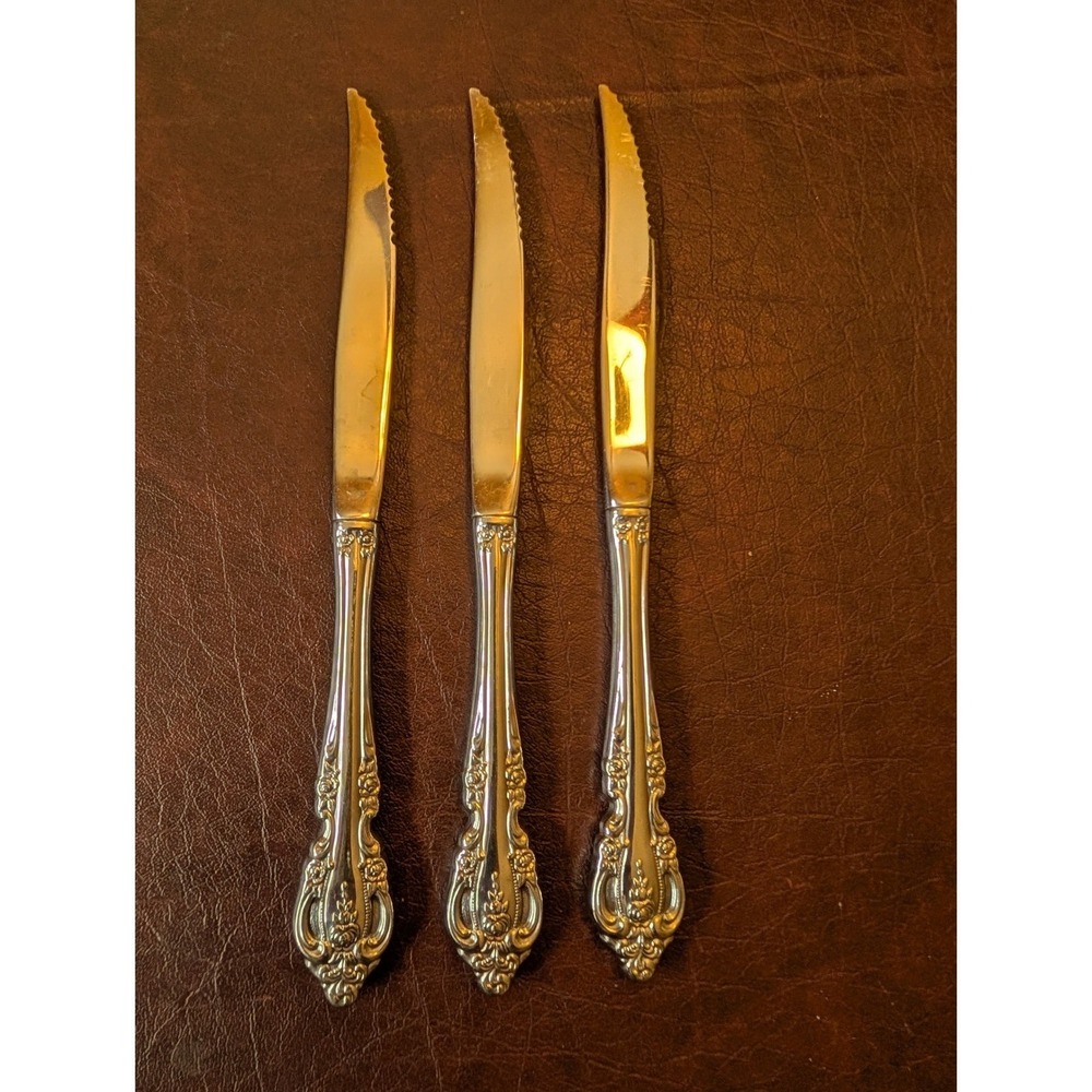 Oneida Community Brahms Stainless Steel Steak Knives Set of 3 Serrated Ornate‎